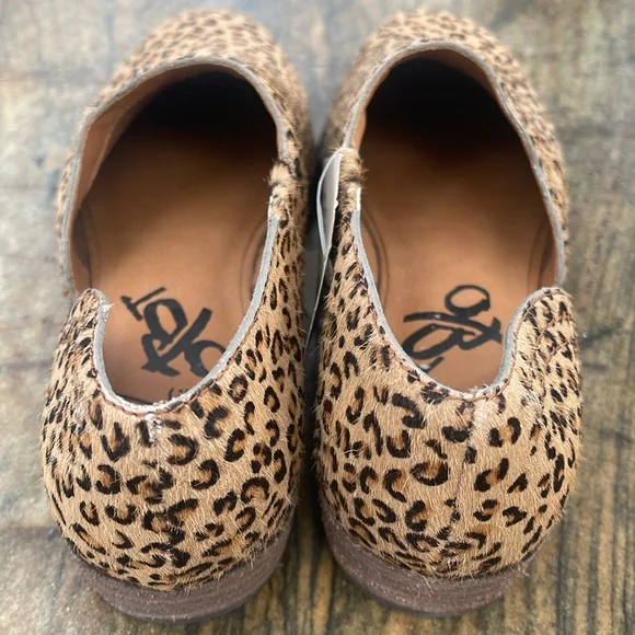 OTBT “Coyote shoes”. Cheeta print calf hair. New with tags. - Picture 5 of 8